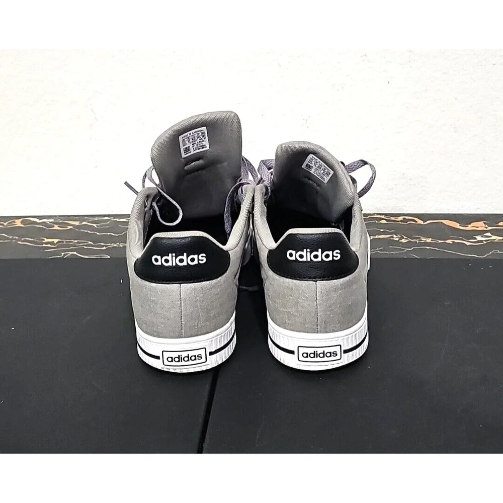 Adidas Daily 3.0 Skateboarding Shoes Men Athletic Sneakers Grey White FW3270 New